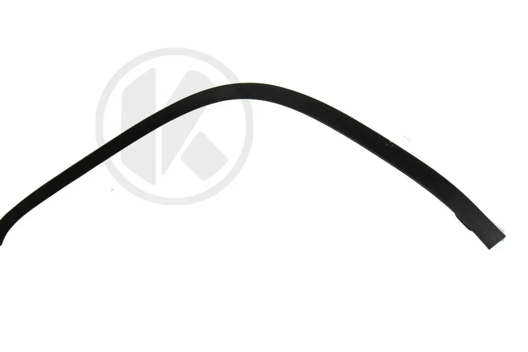 Front bumper trim bar (RH)
